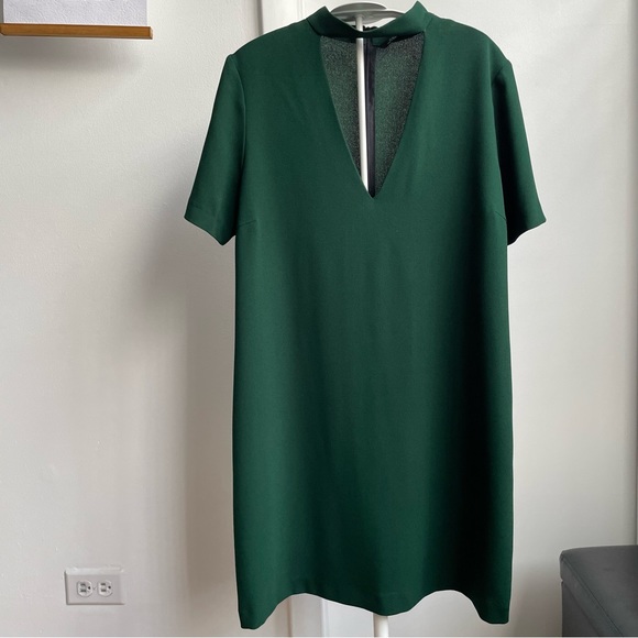 Zara Emerald Green V-Neck Shift Dress - Picture 2 of 10